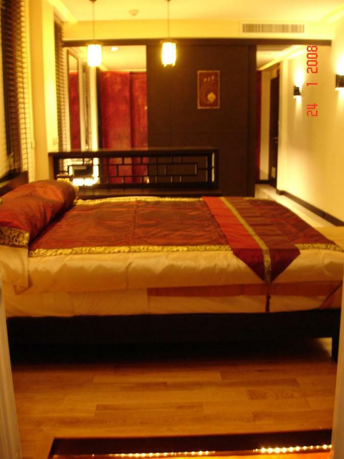 Room 5 Pattaya Tower Esterno foto